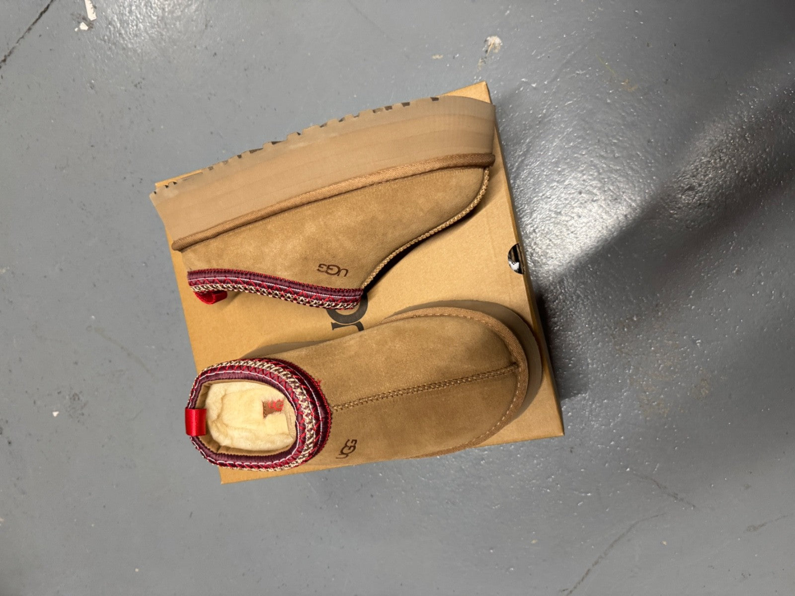 UGG Tazz Chestnut Suede Platform Slippers - All Sizes