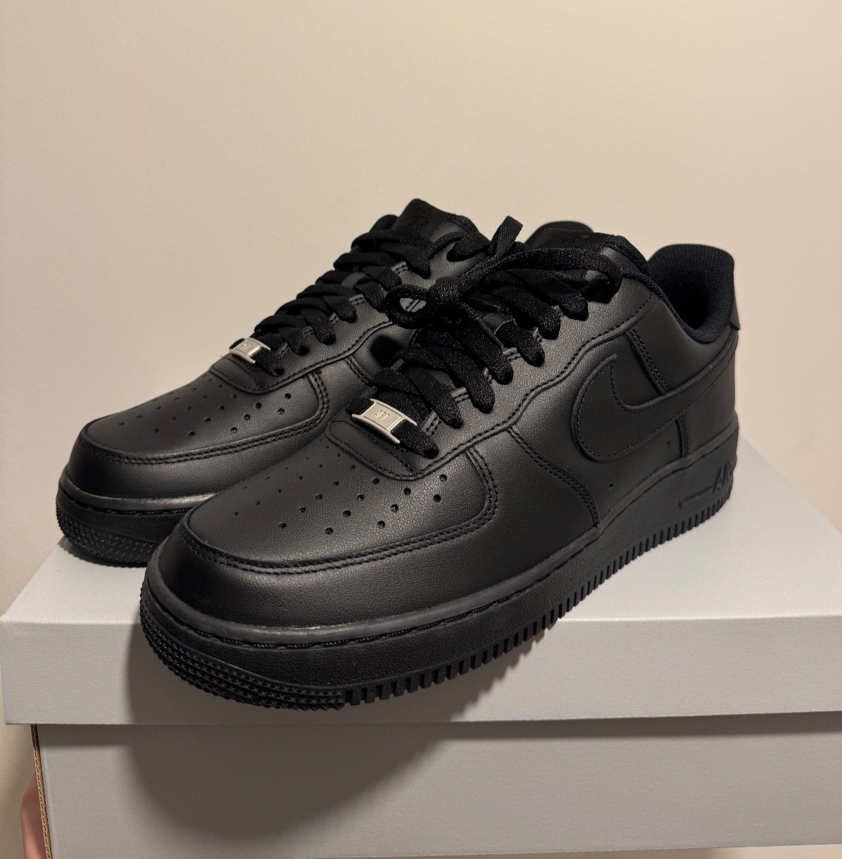 Junior Nike Air Force 1 Black Boy Girl Women - UK 3 to UK 6